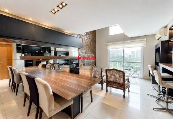 DUPLEX MOBILIADO COM VISTA PARA O PARQUE GERMÂNIA!!!