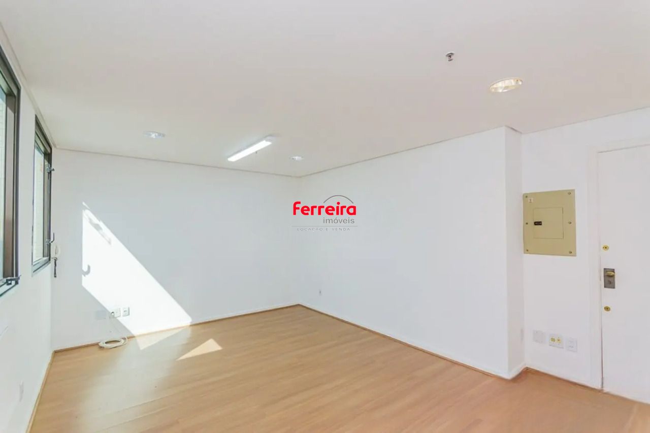 Sala Comercial, 1 sala, à venda, 24 m², Rio Branco - Porto Alegre — foto 2
