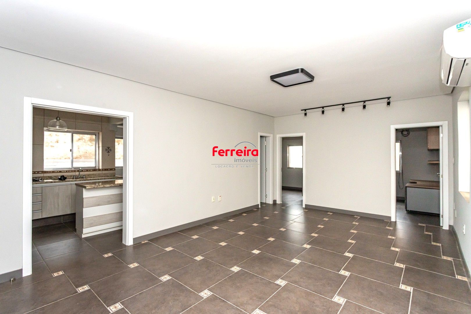 Apartamento no Bom Fim de 2 dormitórios - DESOCUPADO