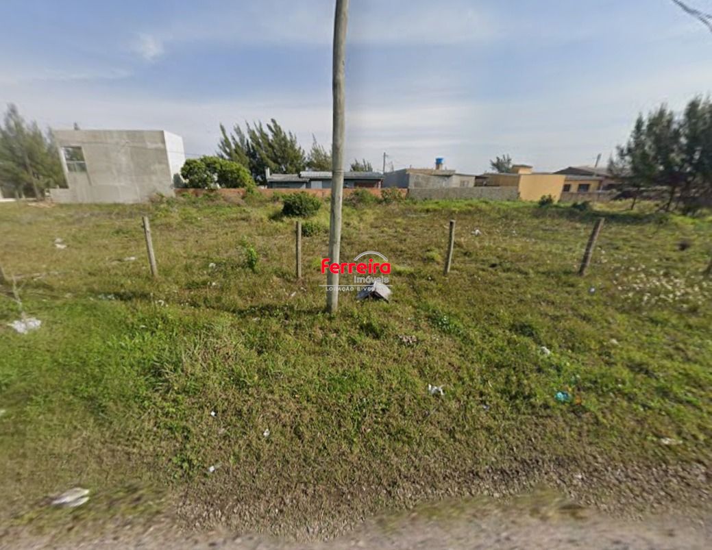 Terreno em Capão Novo com 300m² a 2 quadras do mar