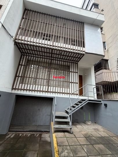 Prédio no bairro Independência com 600m²