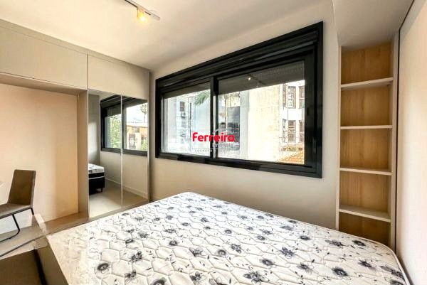 Apartamento estilo LOFT no bairro Mont Serrat mobiliado com vaga