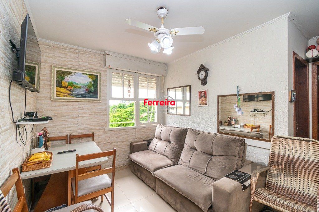 Apartamento no bairro Santo Antônio de 2 dormitórios e *vaga rotativa
