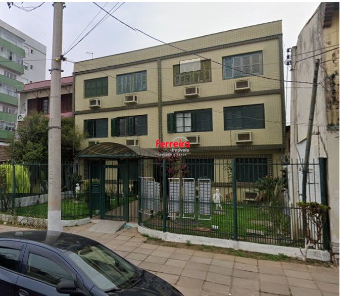 Apartamento JK no Menino Deus