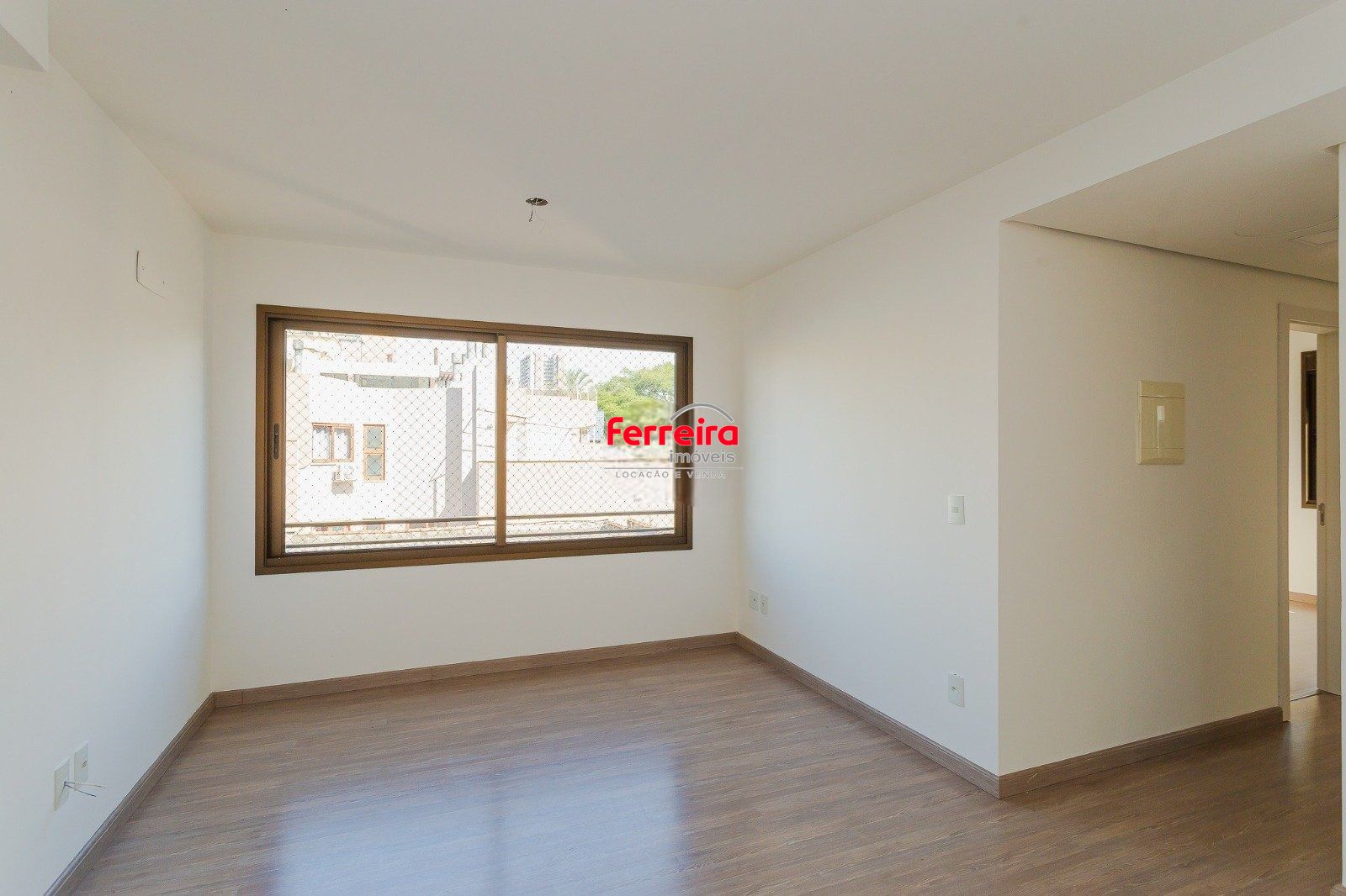 Apartamento 2 dormitórios, 1 suíte, 60m² privativos, 1 vaga coberta, no bairro Higienópolis.