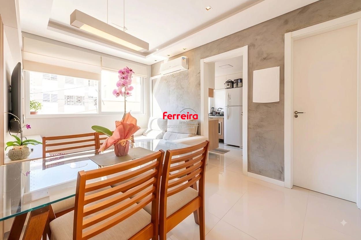 APTO COM 2 DORMITORIOS E BOX, BAIRRO PETROPOLIS