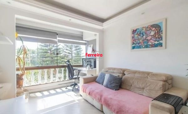 Apartamento no Cristal de 2 dormitórios