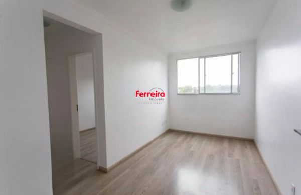 Apartamento no bairro Nonoai de 2 dormitórios e vaga
