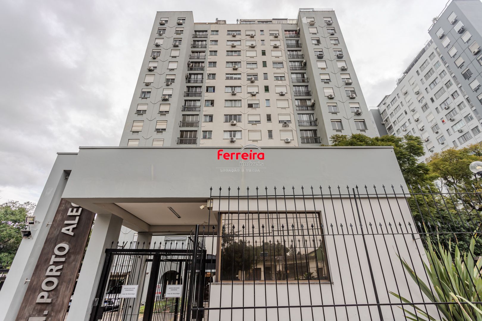 Apartamento de 2 dormitórios no bairro Cristal