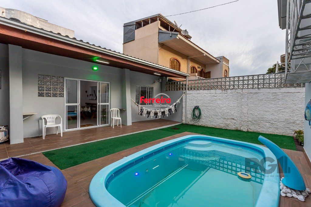 Casa no Jardim do Salso de 3 dormitórios pátio e piscina
