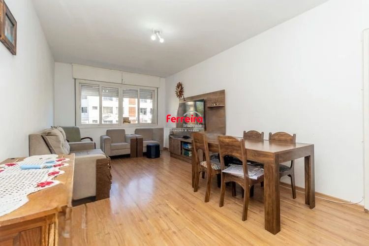 Apartamento com 3 quartos e 104m² à venda em Três Figueiras, Porto Alegre.