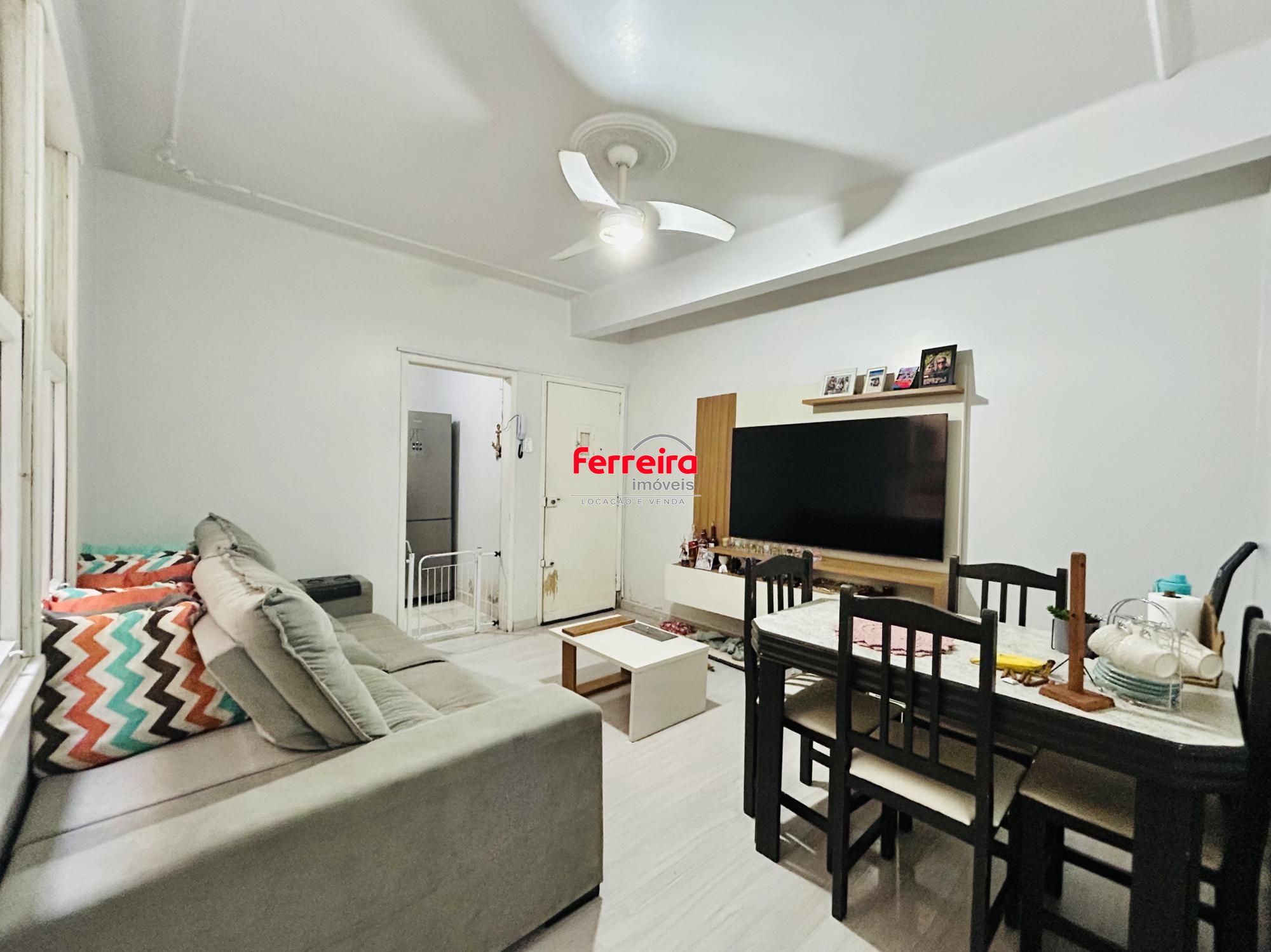 Apartamento 2 dormitórios Petrópolis