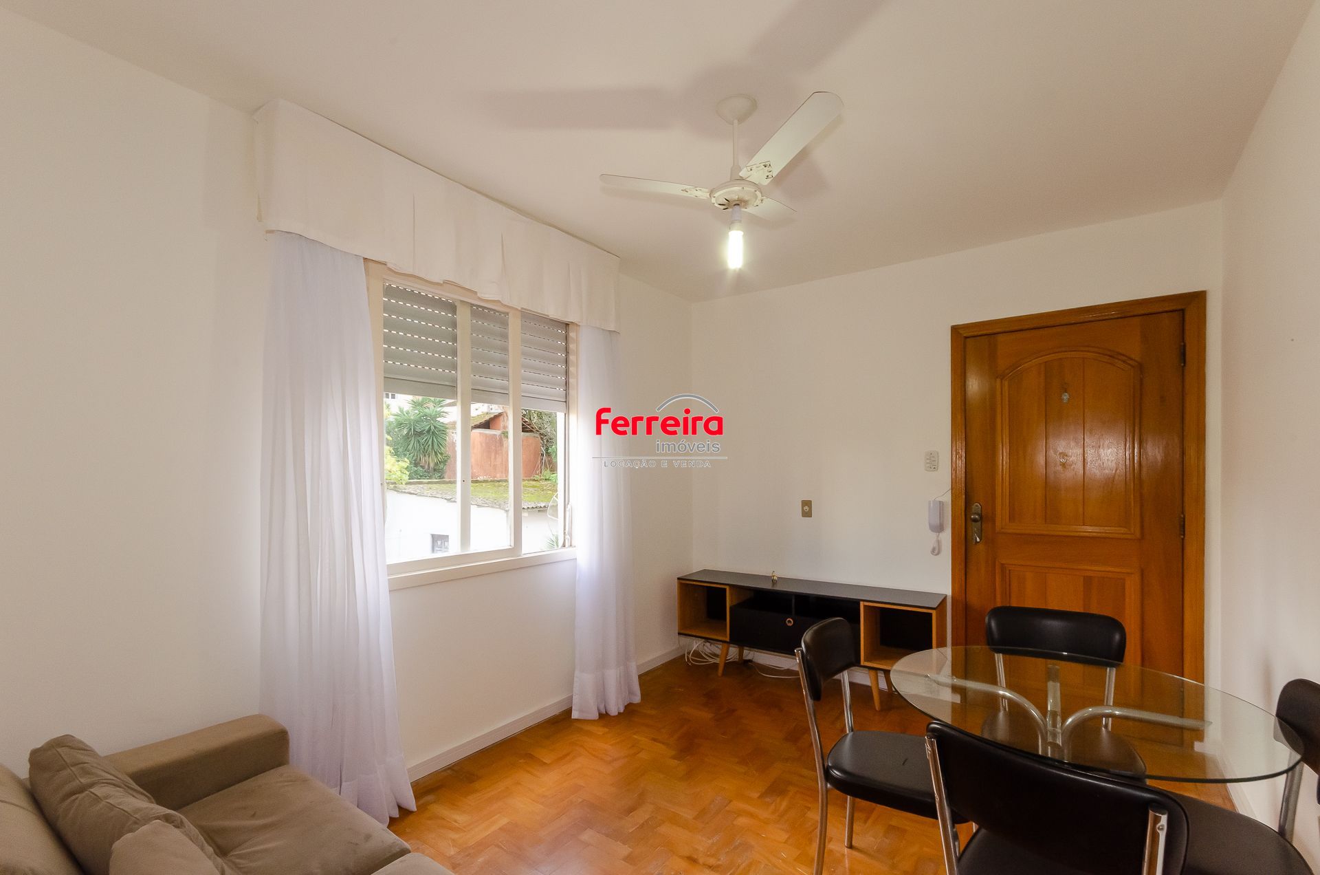 Condomínio Edifício das Nações Apartamento de 2 Dormitórios no Bairro Petrópolis