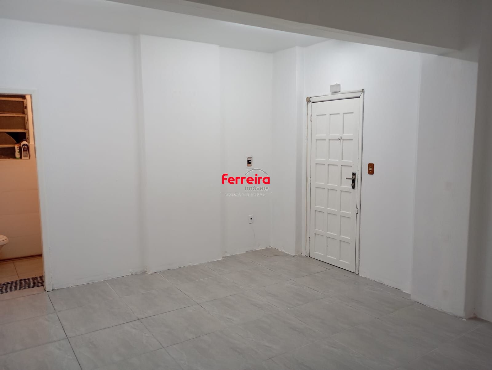 SALA COMERCIAL PARA VENDA NO CENTRO HISTÓRICO -  SALAR