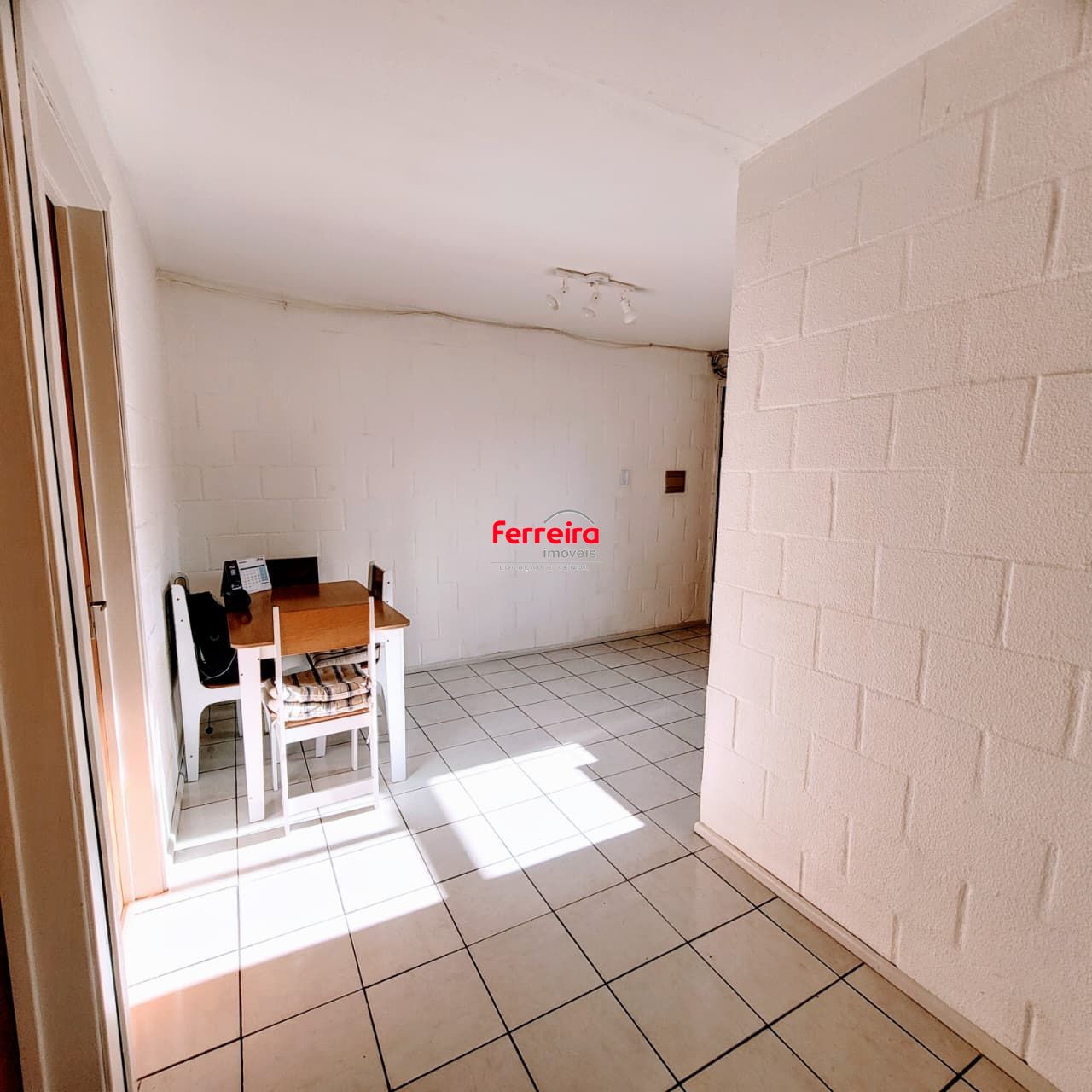 Oportunidade Única! Apartamento Desocupado à Venda em Porto Alegre!