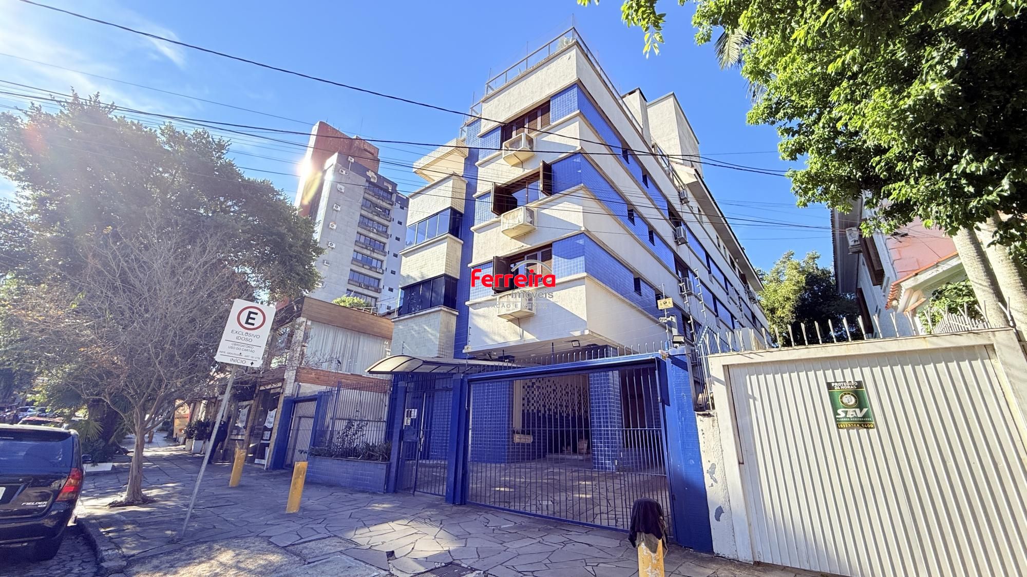 Ótimo apartamento com  3 dormitórios no Bairro Petrópolis