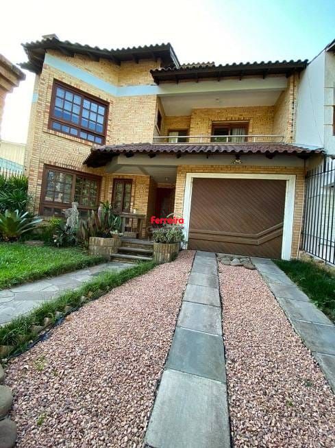 Casa-  Sobrado 3 dormitórios à venda no Bairro Vila Ipiranga.