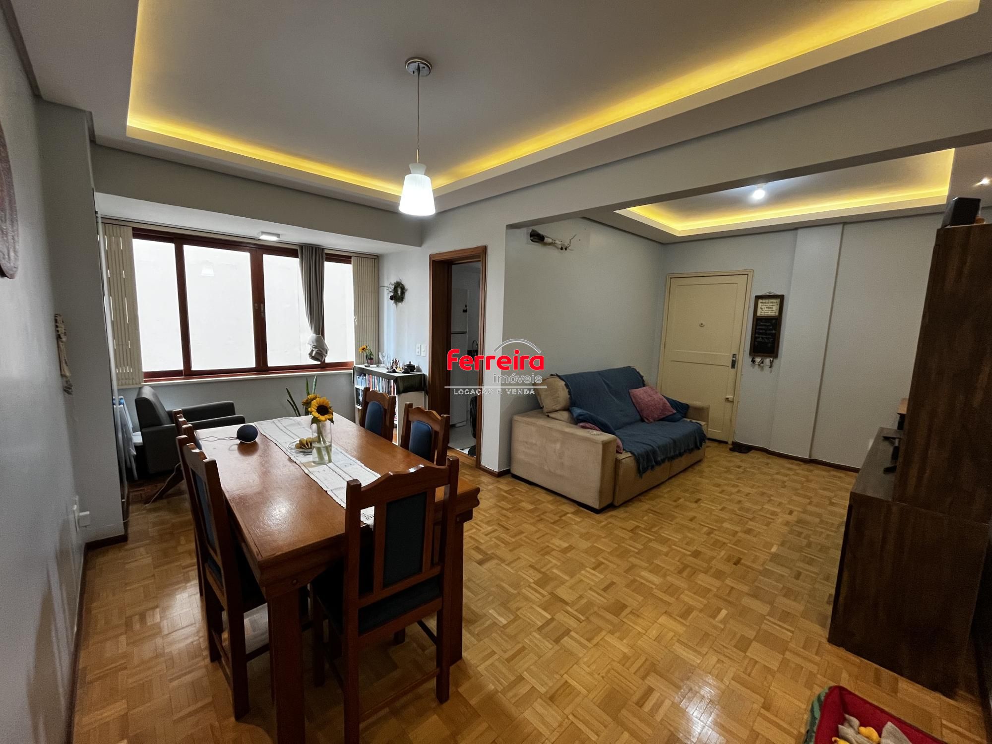 Apartamento com 02 dormitórios sem vaga de garagem