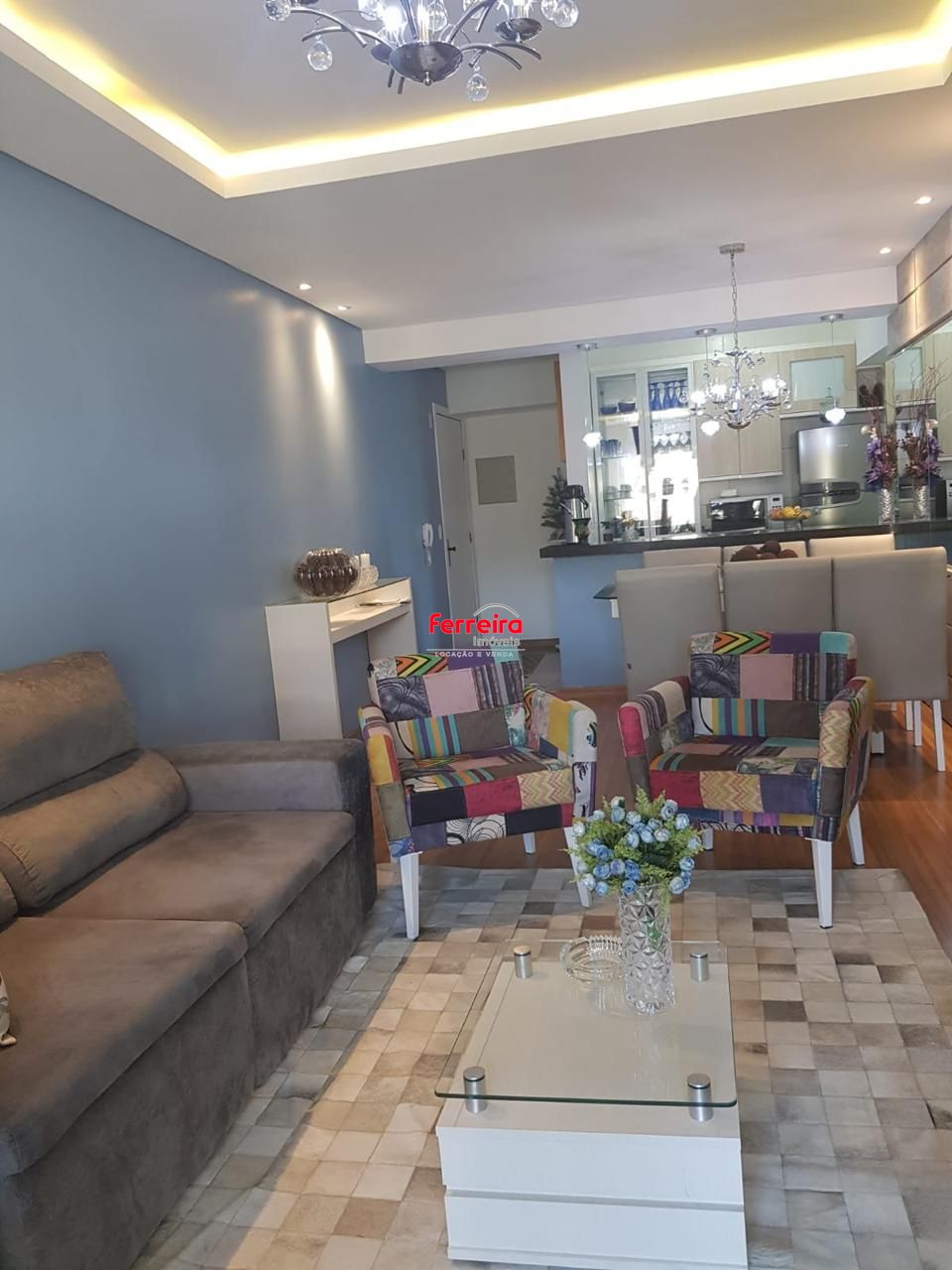 Apartamento 02 dormitórios com 01 suíte e 02 vagas de estacionamento