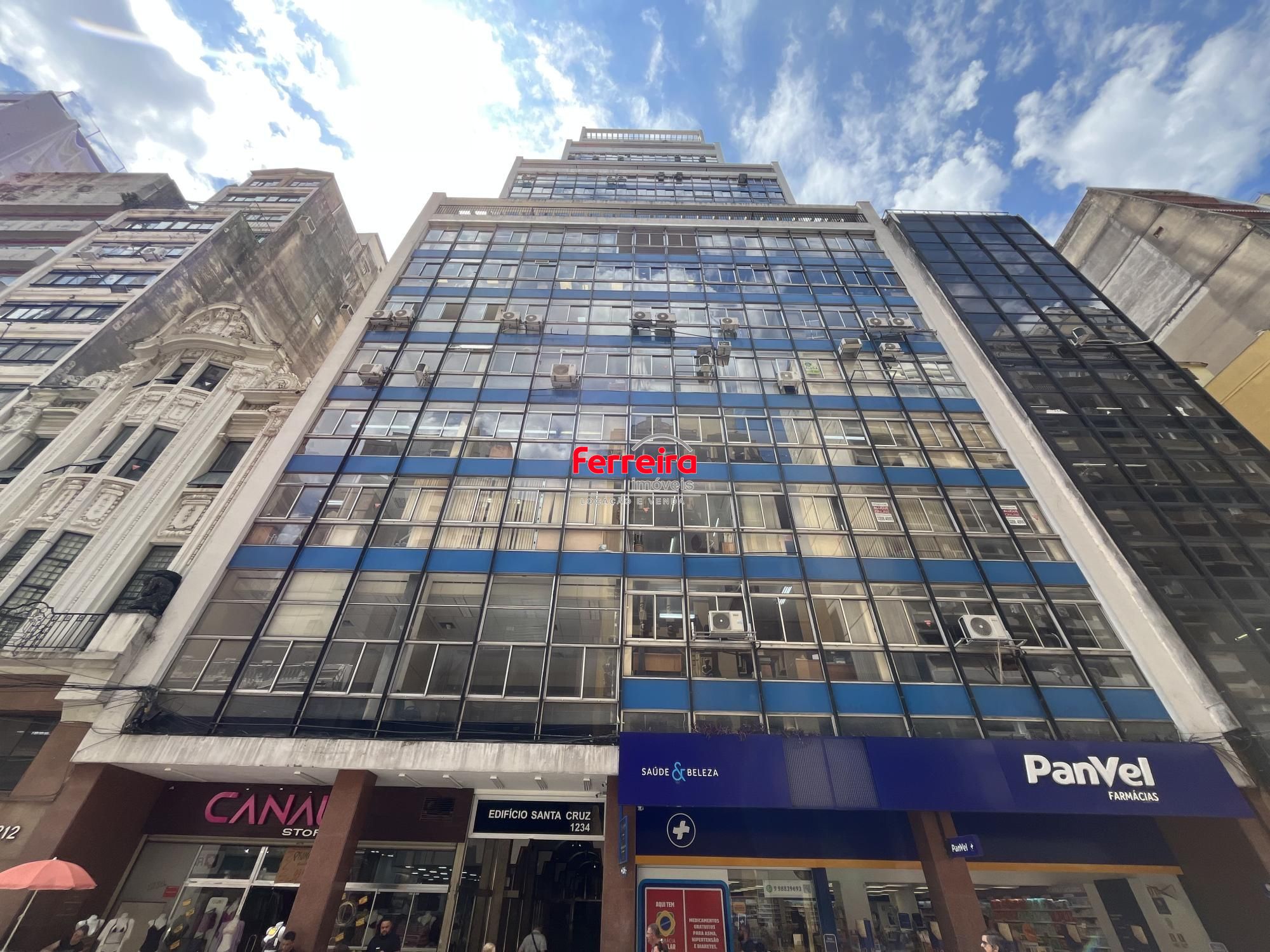 Salas unificadas no Edifício Santa Cruz Centro Histórico Porto Alegre