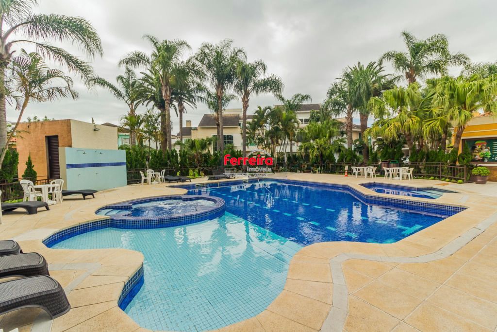 Casa com 4 dormitórios, 1 suíte, 260 m² privativos, 3 vagas no Ecoville.