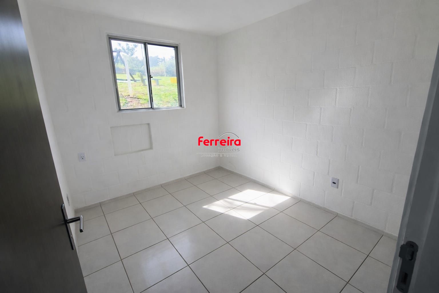 Apartamento térreo com 2 dormitórios no bairro Campo Novo