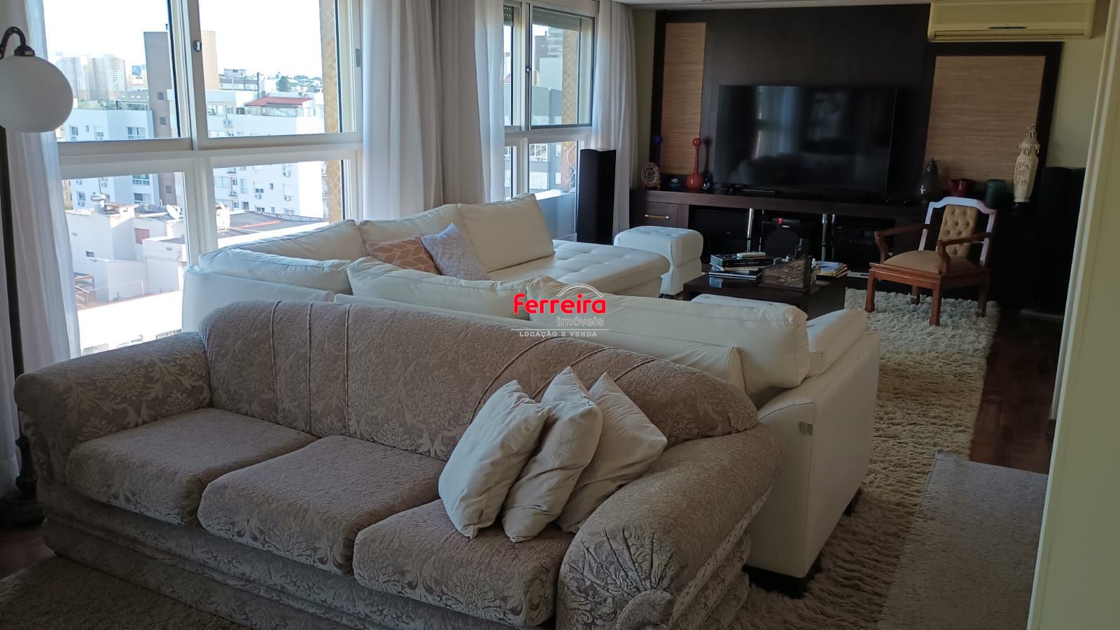 Apartamento de 3 quartos, elevador no bairro Jardim Botânico Porto Alegre.
