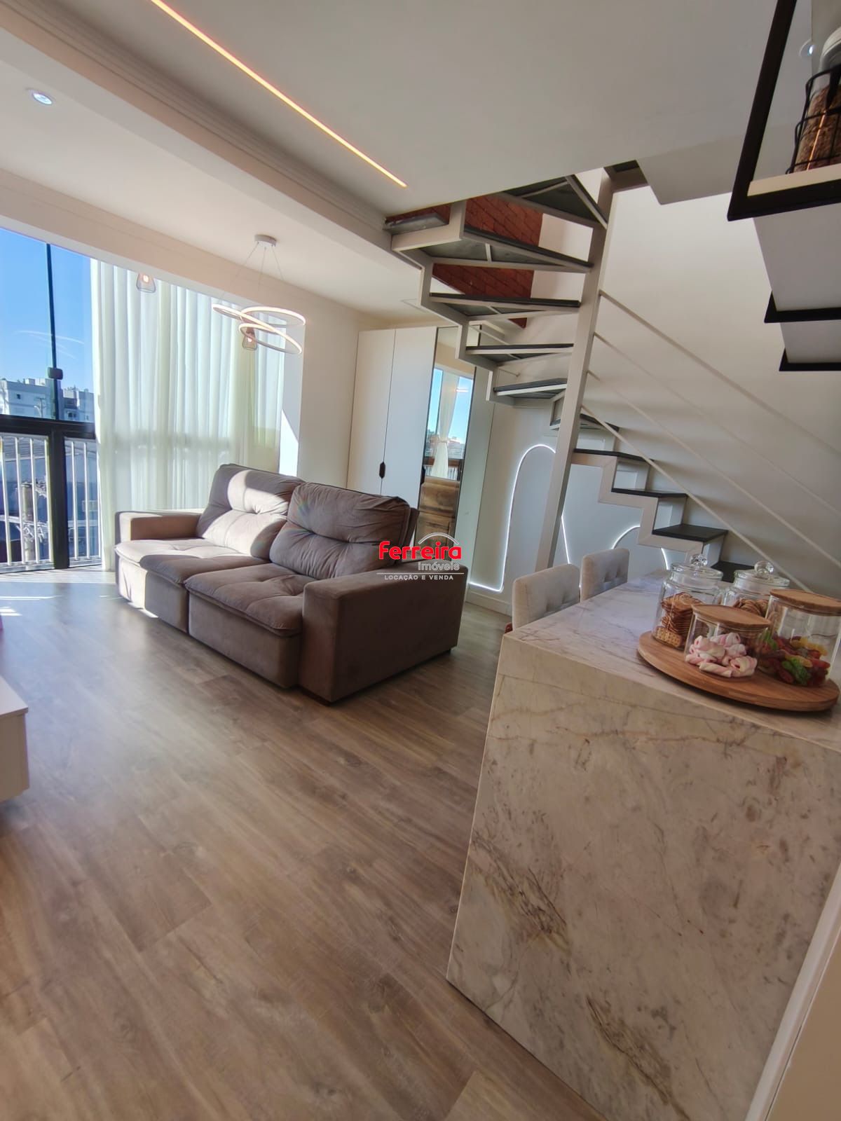 Apartamento Cobertura duplex 108m² 3 dormitórios (2 reversíveis) Cachoeirinha