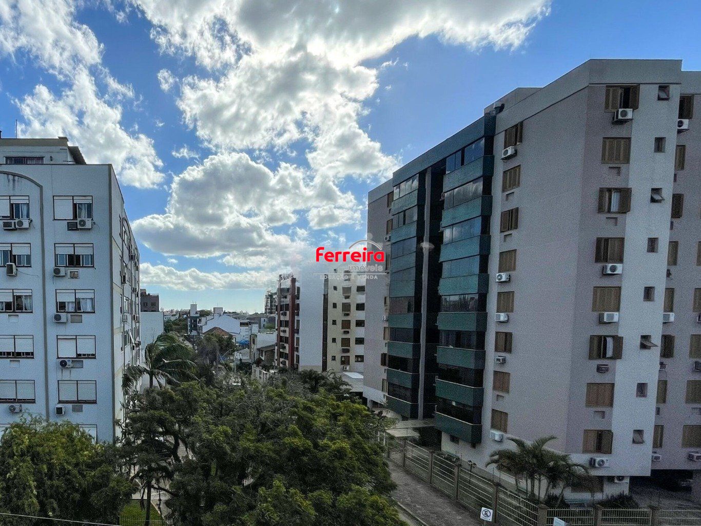Apartamento de 3 dormitórios no Bairro Passo da Pedras Porto Alegre.