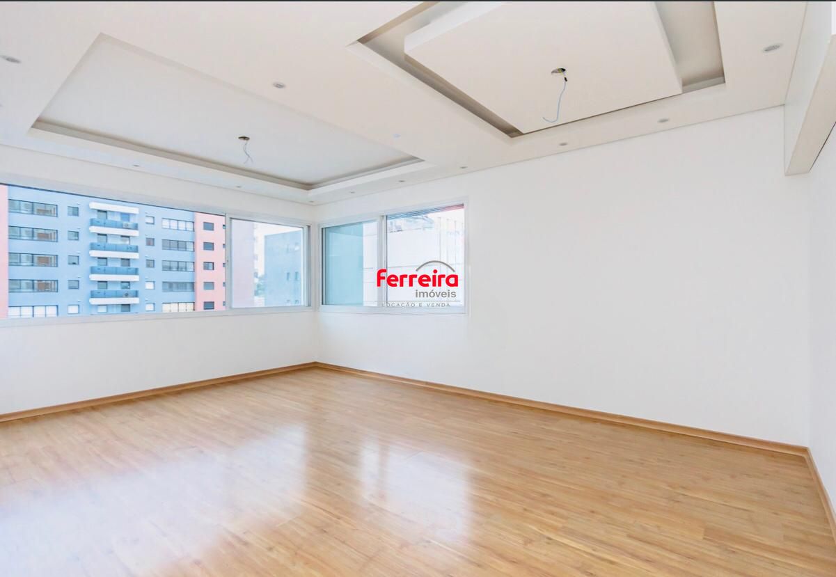 Apartamento de 2 dormitórios, 2 vagas e elevador no  bairro Passo da Areia
