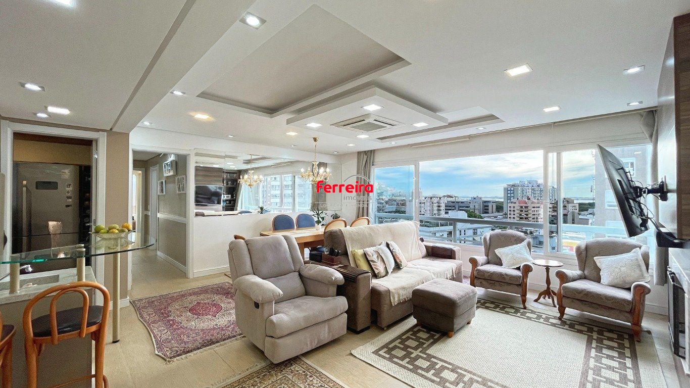 Apartamento com 3 quartos, 3 suítes e 128m² à venda em Menino Deus.