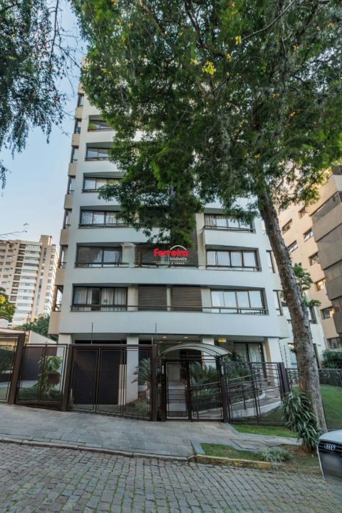 Apartamento de 2 quartos, elevador no bairro mont serrat em Porto Alegre.