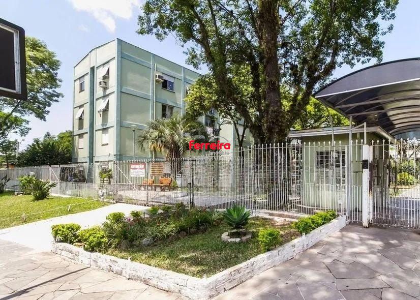 Apartamento Semi mobiliado no bairro Camaquã - 2 dormitórios