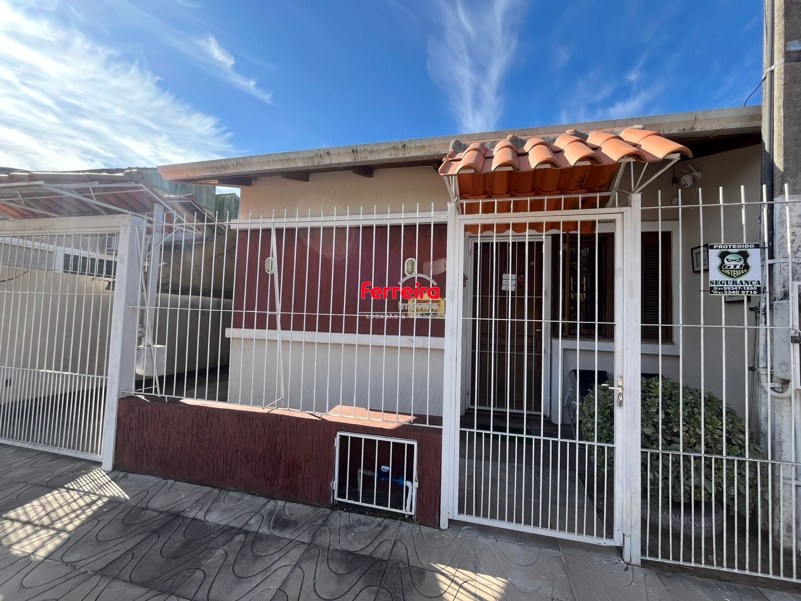 Casa no Bairro Hipica - 2 Dormitórios - 1 vaga - FINANCIÁVEL