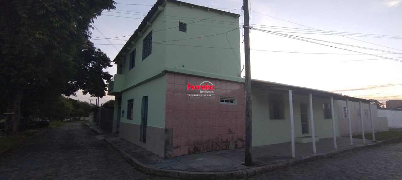 Casa no bairro Restinga - 4 dormitórios