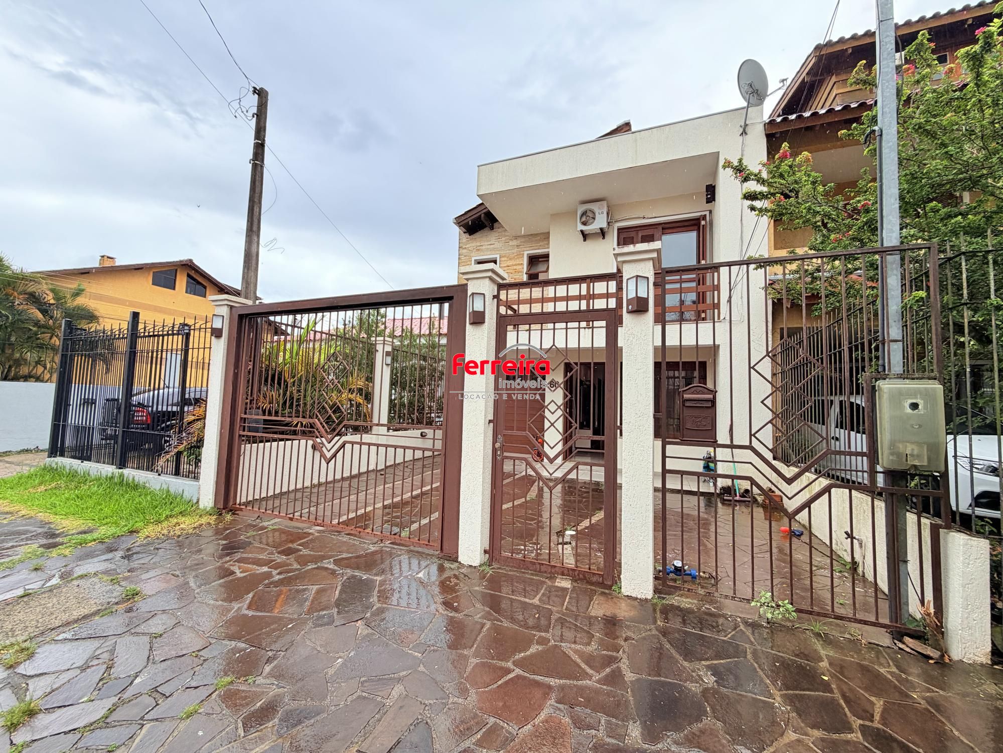 Casa de 2 dormitórios na hípica