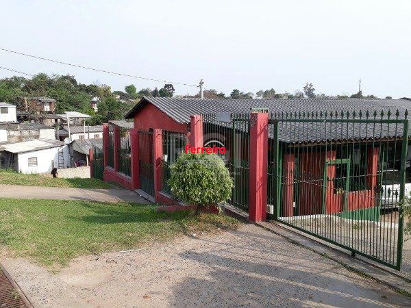 Casa para Venda - 150m², 5 dormitórios, 3 vagas - intersul