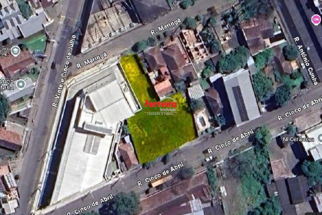 4 terrenos planos rua 5 de Abril e rua Maringá Total: 1.277,03 m² B. Rio Branco