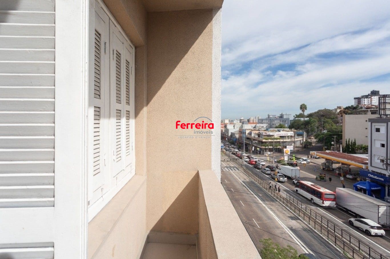 Ótimo apartamento de 3 dormitórios com sacada