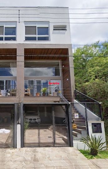 Casa 3 Quartos sendo 1 Suíte