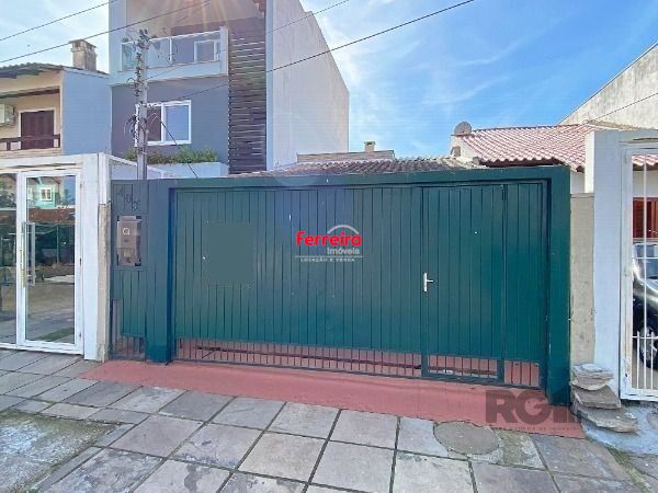 Casa em Porto Alegre, no bairro Aberta dos Morros, com 2 dormitório(s), e 2 banheiros, à venda.