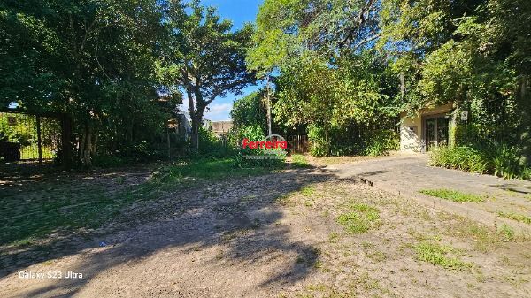 Terreno em Porto Alegre, no bairro Ipanema, à venda.