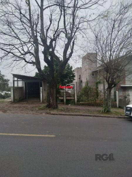 Terreno em Porto Alegre, no bairro Ipanema, à venda.