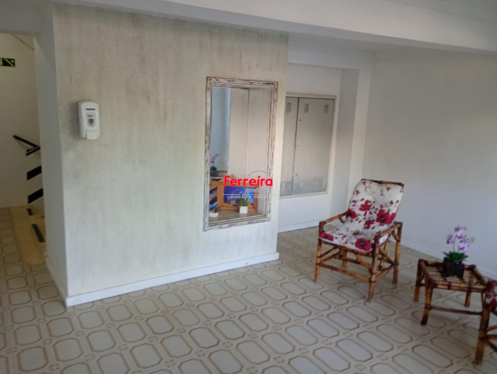 Apartamento, à venda, 26 m², Vila Ipiranga - Porto Alegre — foto 2