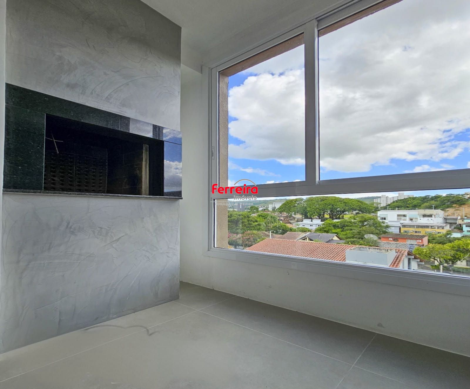 🏡 APARTAMENTO 2 DORMITÓRIOS COM SUÍTE + GARAGEM NA MEDIANEIRA! 🔑✨
