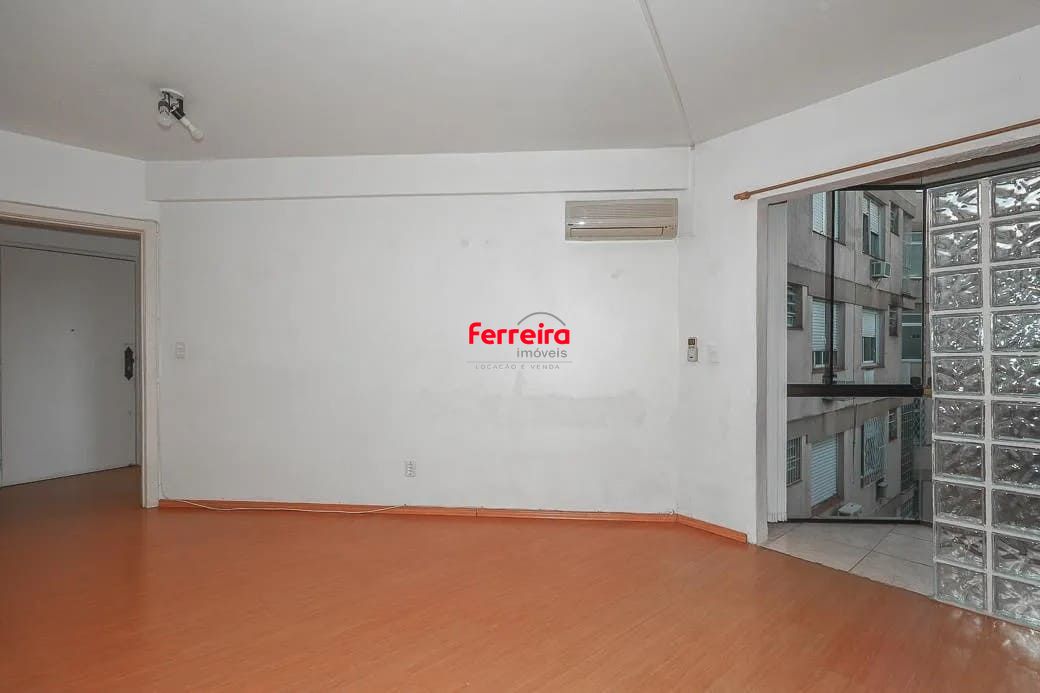 Apartamento de 2 dormitorios  à venda no Bairro Santa Tereza, Porto Alegre
