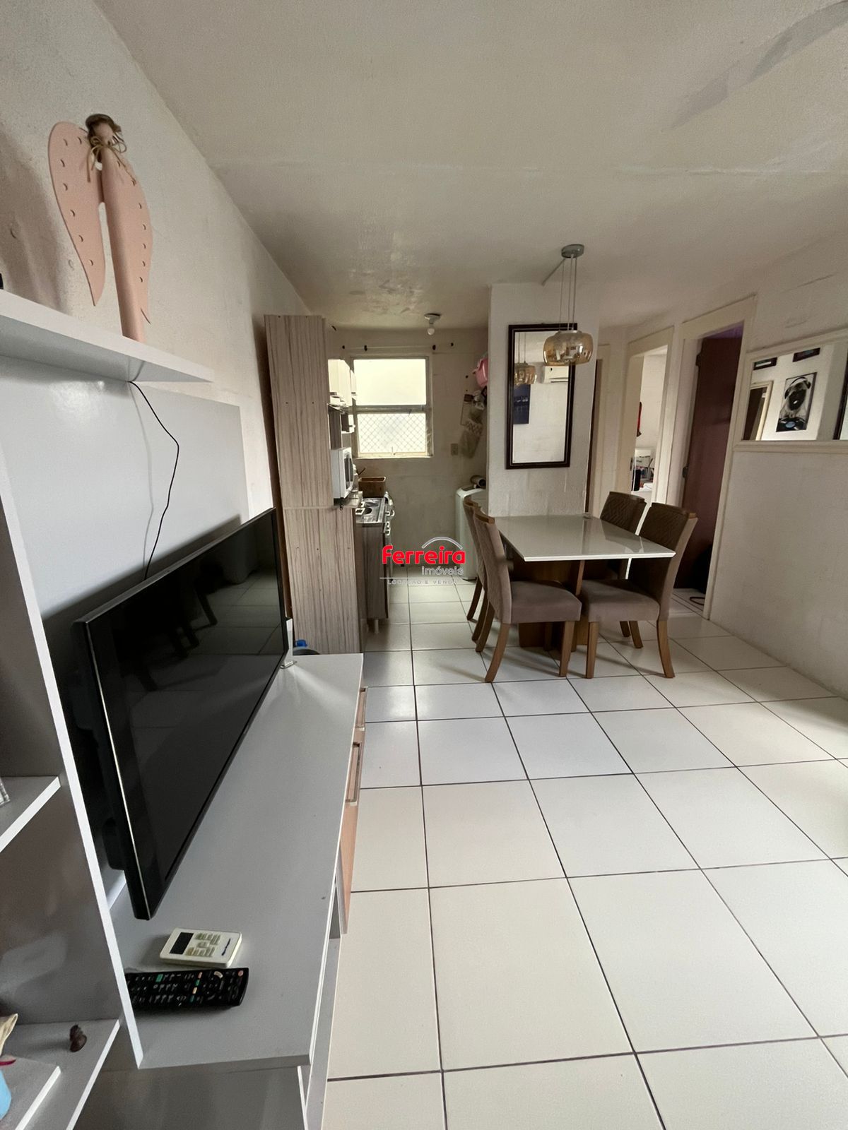 Apartamento 02 dormitórios com vaga