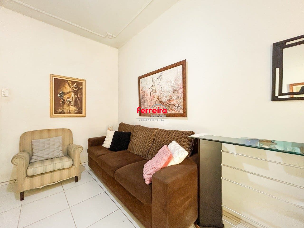 Apartamento de 2 dormitorios à venda em Santa Cecília - Porto Alegre