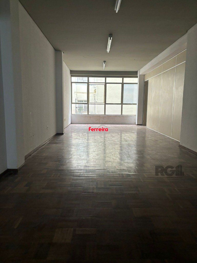 Sala comercial 64,23m², 1 banheiro no bairro Azenha