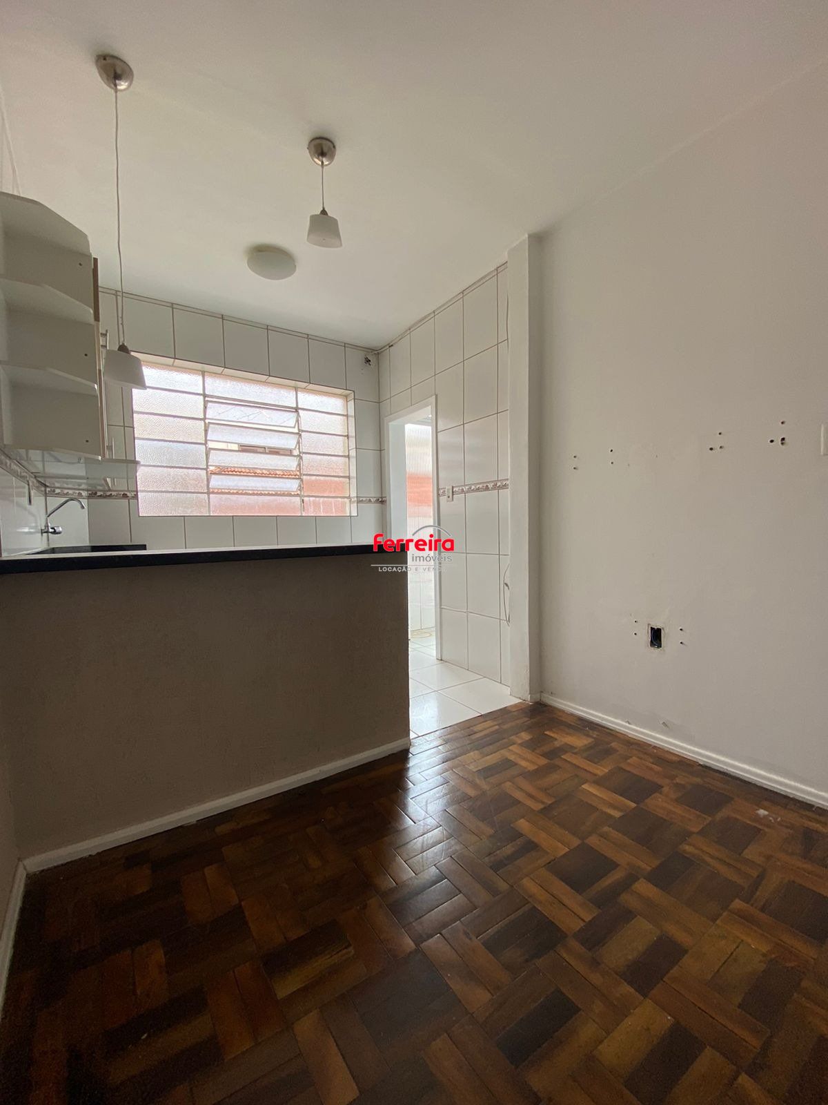 Apartamento de 1 dormitório á venda no Bairro Menino Deus.